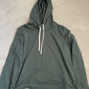 Vuori halo essential hoodie